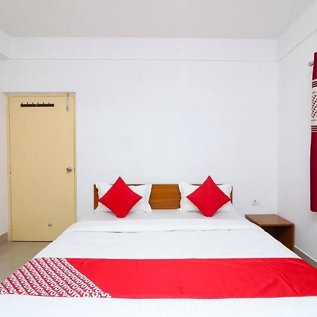 Oyo 30269 Amar Raj Inn Калькутта Экстерьер фото