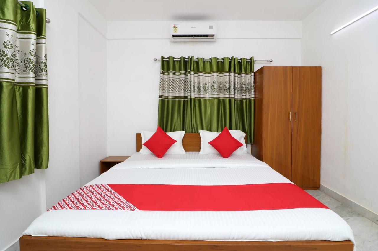 Oyo 30269 Amar Raj Inn Калькутта Экстерьер фото
